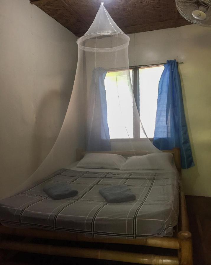 Beach House Resort And Dive Center Mambajao Ngoại thất bức ảnh